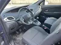 Usado Renault Scénic III Expression 115 CV (84 kW) 2014 Azul Monovolumen
