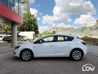 Usado Opel Astra Selective 110 CV (80 kW) 2012 Blanco Berlina