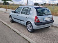 Usado Renault Clio II Authentique 75 CV (55 kW) 2006 Gris / plata Berlina