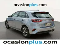 Usado Kia Ceed 101 CV (74 kW) 2025 Gris Utilitario