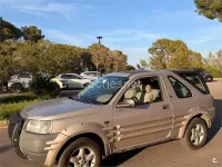Usado Land Rover Freelander 110 CV (80 kW) 2000 Gris / plata SUV
