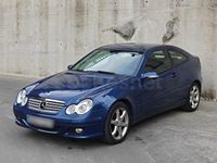 Usado Mercedes C220 Sport Edition 150 CV (110 kW) 2006 Azul Berlina