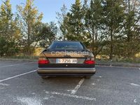 Usado Mercedes E230 150 CV (110 kW) 1994 Negro Berlina