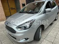 Usado Ford Ka Plus Ultimate 85 CV (62 kW) 2017 Gris / plata Utilitario