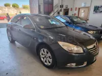Usado Opel Insignia Edition 130 CV (95 kW) 2011 Gris / plata Berlina