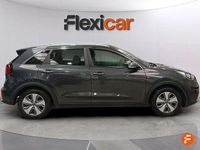 Usado Kia Niro 141 CV (103 kW) 2019 Gris SUV