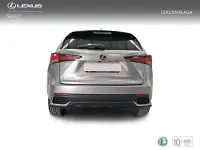 Usado Lexus NX300h 197 CV (144 kW) 2021 Gris / plata SUV