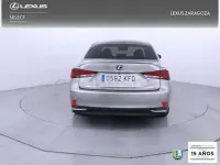 Usado Lexus IS300h Executive Line 223 CV (164 kW) 2017 Gris / plata Berlina