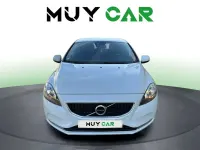 Usado Volvo V40 Kinetic 120 CV (88 kW) 2017 Blanco Utilitario