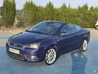 Usado Ford Focus Cabriolet Titanium 145 CV (106 kW) 2007 Azul Descapotable