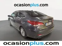 Usado Hyundai i40 115 CV (84 kW) 2017 Gris Berlina