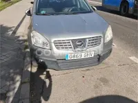 Usado Nissan Qashqai Acenta 115 CV (84 kW) 2008 Gris / plata SUV