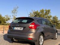 Usado Ford Focus 115 CV (84 kW) 2012 Gris Berlina