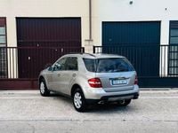 Usado Mercedes ML280 190 CV (139 kW) 2006 Beige SUV