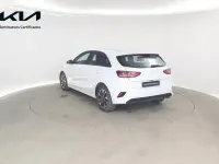 Usado Kia Ceed 100 CV (73 kW) 2025 Blanco Utilitario