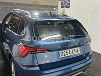 Usado Skoda Kamiq Ambition 95 CV (69 kW) 2021 Azul SUV