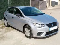 Usado Seat Ibiza Reference 95 CV (69 kW) 2019 Plateado Utilitario