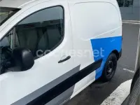 Usado Peugeot Partner Tepee Access 75 CV (55 kW) 2011 Blanco Monovolumen