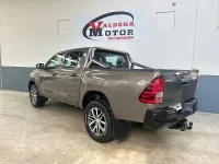 Usado Toyota HiLux 150 CV (110 kW) 2021 Verde Pickup/Camioneta