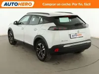 Usado Peugeot e-208 Allure 100 kW (136 CV) 2020 Blanco Utilitario