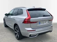Usado Volvo XC60 Plus 250 CV (183 kW) 2025 Gris / plata SUV