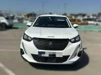 Usado Peugeot 2008 Allure 131 CV (96 kW) 2021 Blanco SUV
