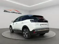 Usado Peugeot 3008 Allure 130 CV (95 kW) 2021 Blanco SUV