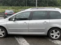 Usado Peugeot 307 110 CV (80 kW) 2003 Gris / plata Familiar