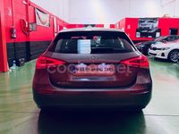 Usado Mercedes A180 116 CV (85 kW) 2022 Gris / plata Berlina