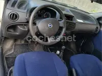 Usado Fiat Punto Active 60 CV (44 kW) 2004 Blanco Utilitario