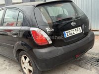 Usado Kia Rio EX 110 CV (80 kW) 2006 Negro Berlina