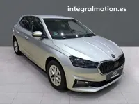 Usado Skoda Fabia Selection 95 CV (69 kW) 2025 Blanco Utilitario