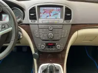 Usado Opel Insignia Cosmo 140 CV (102 kW) 2011 Gris Berlina