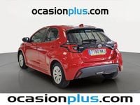Usado Toyota Yaris Hybrid Business Edition 116 CV (85 kW) 2022 Rojo