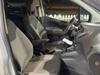 Usado Ford Tourneo Trend 102 CV (75 kW) 2018 Gris Van