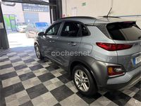 Usado Hyundai Kona 120 CV (88 kW) 2018 Gris / plata SUV