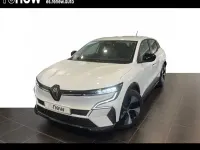 Usado Renault Mégane Equilibre 161 kW (220 CV) 2022 Blanco Berlina