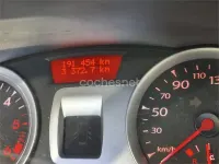 Usado Renault Clio II Business 90 CV (66 kW) 2010 Blanco Berlina