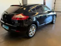 Usado Renault Mégane Dynamique 110 CV (80 kW) 2011 Negro Utilitario