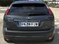 Używany Ford Focus Trend 115 KM (84 kW) 2006 Szary Sedan/Limuzyna