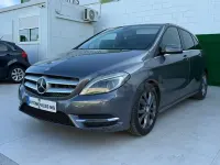 Usado Mercedes B180 109 CV (80 kW) 2013 Gris / plata Utilitario