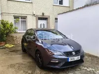 Usado Seat Leon FR 150 CV (110 kW) 2020 Gris / plata Berlina