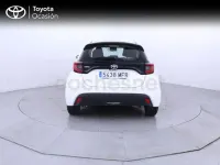 Usado Toyota Yaris 125 CV (91 kW) 2023 Blanco Utilitario