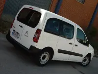 Usado Citroën Berlingo Live 75 CV (55 kW) 2018 Blanco Monovolumen