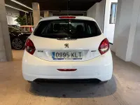 Usado Peugeot 208 GT-line 110 CV (80 kW) 2019 Blanco Utilitario