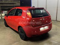 Usado Fiat Grande Punto Dynamic 75 CV (55 kW) 2008 Rojo Utilitario