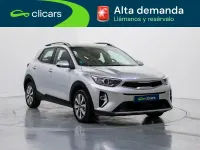 Usado Kia Stonic 101 CV (74 kW) 2024 Gris SUV