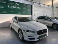 Usado Jaguar XE Pure 180 CV (132 kW) 2018 Blanco Berlina