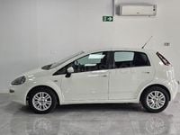 Usado Fiat Punto Easy 75 CV (55 kW) 2013 Blanco Utilitario
