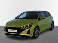 Usado Hyundai i20 100 CV (73 kW) 2024 Amarillo Berlina